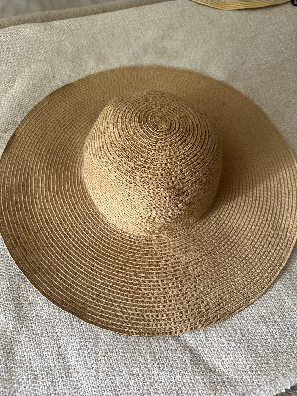 RAttan Beach Sun hat, black underside rim